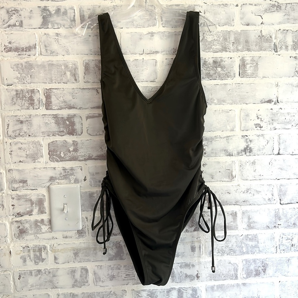 Amiani forest green one piece side tie v neck cheeky swimsuit, Women’s Large